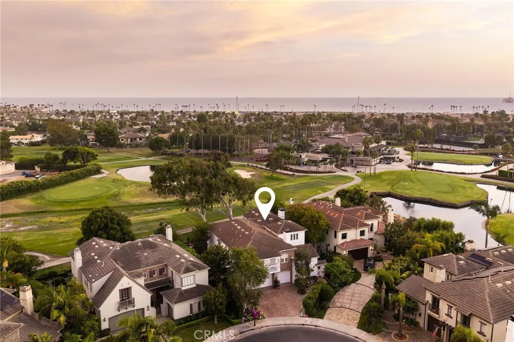 19609 Mayfield Circle Huntington Beach, CA 92648