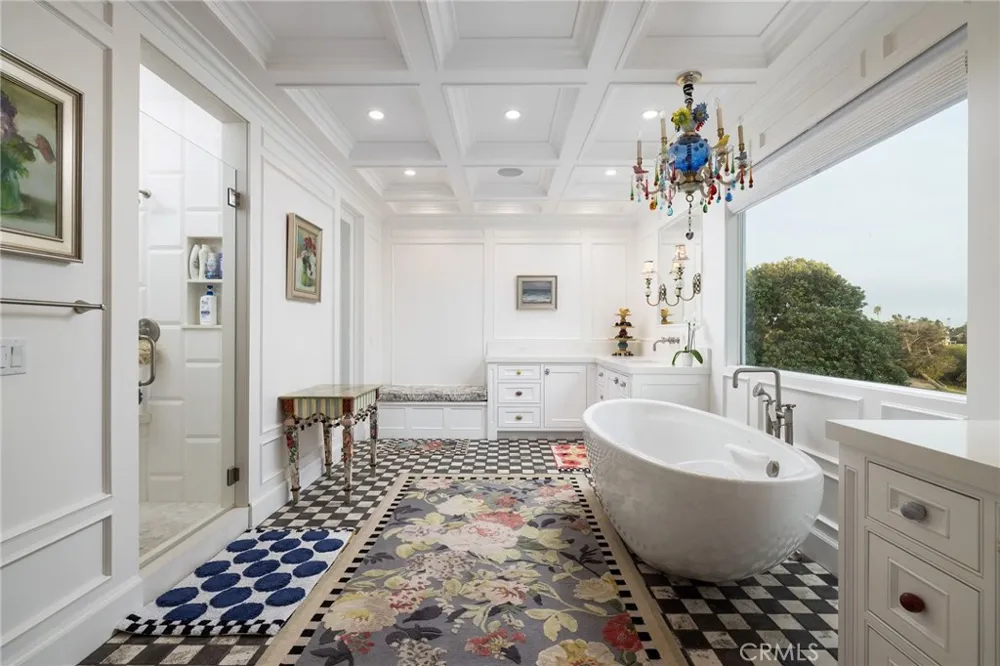 19609 Mayfield Circle Huntington Beach, CA 92648