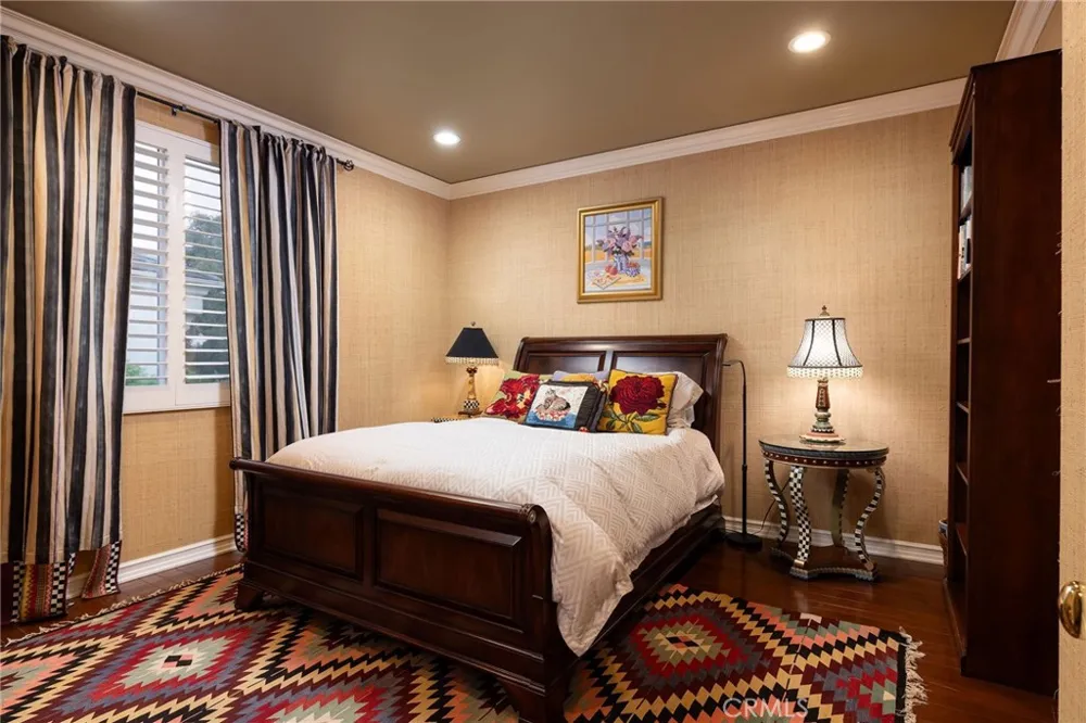 19609 Mayfield Circle Huntington Beach, CA 92648