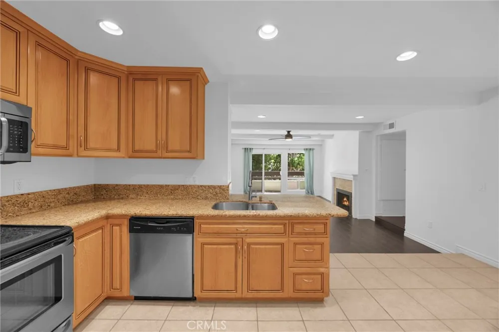 21372 Brookhurst #526 Huntington Beach, CA 92646