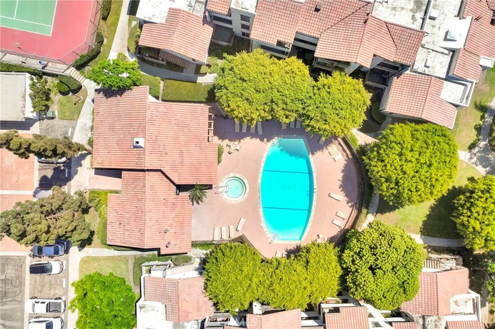 21372 Brookhurst #526 Huntington Beach, CA 92646