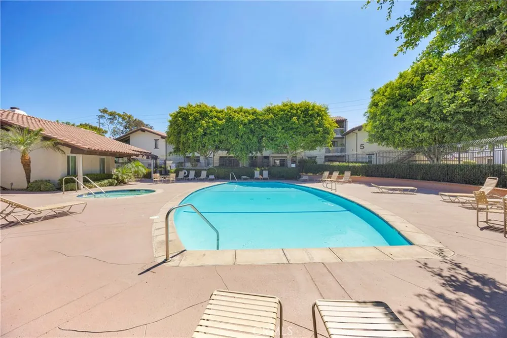 21372 Brookhurst #526 Huntington Beach, CA 92646