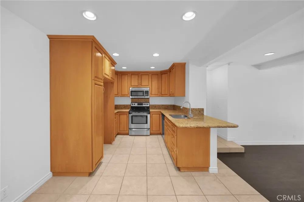21372 Brookhurst #526 Huntington Beach, CA 92646
