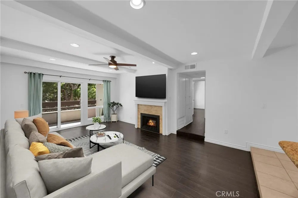 21372 Brookhurst #526 Huntington Beach, CA 92646