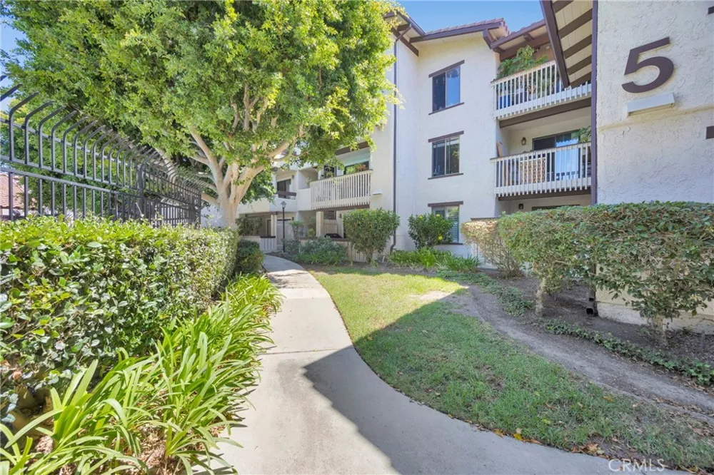 21372 Brookhurst #526 Huntington Beach, CA 92646