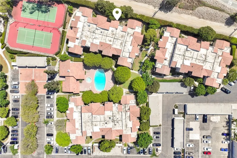 21372 Brookhurst #526 Huntington Beach, CA 92646
