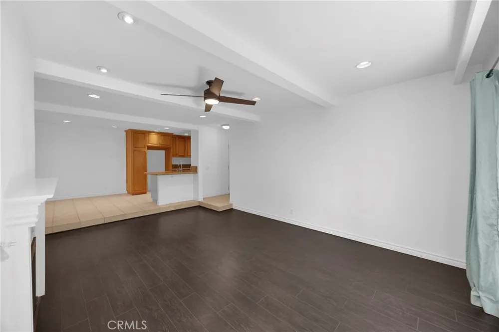 21372 Brookhurst #526 Huntington Beach, CA 92646