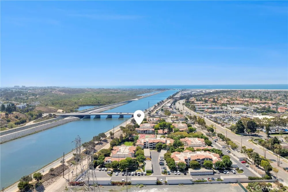 21372 Brookhurst #526 Huntington Beach, CA 92646