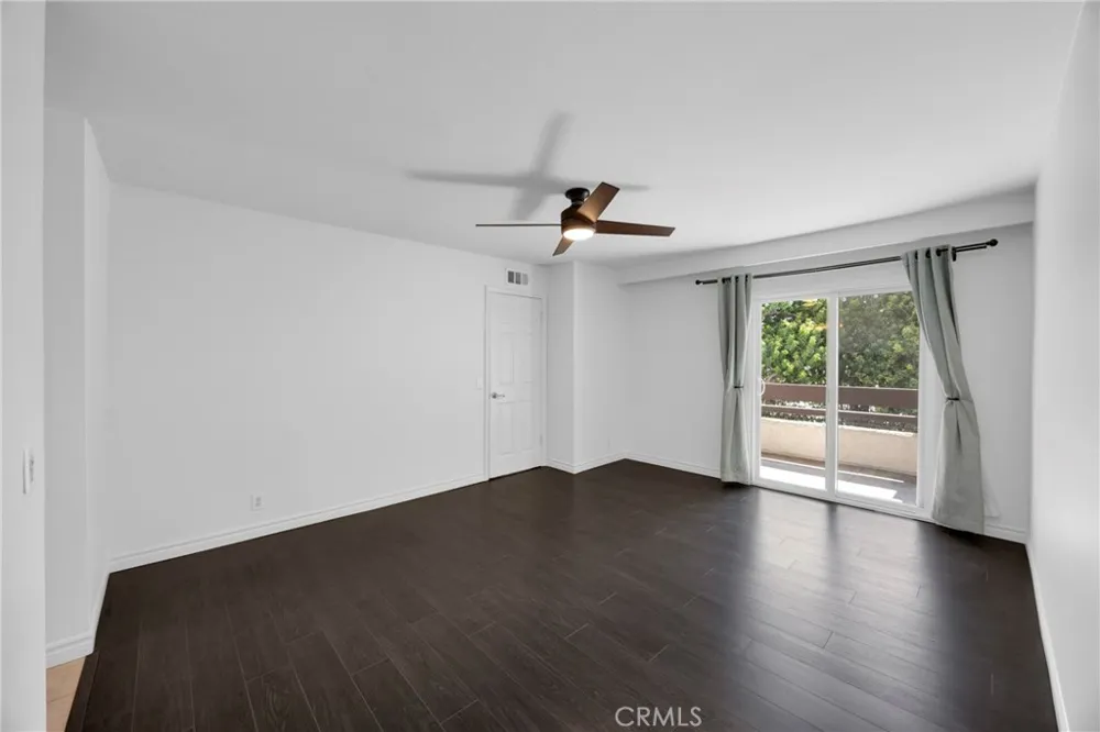 21372 Brookhurst #526 Huntington Beach, CA 92646