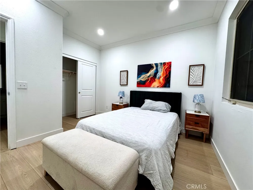 31 Shellbark Irvine, CA 92618