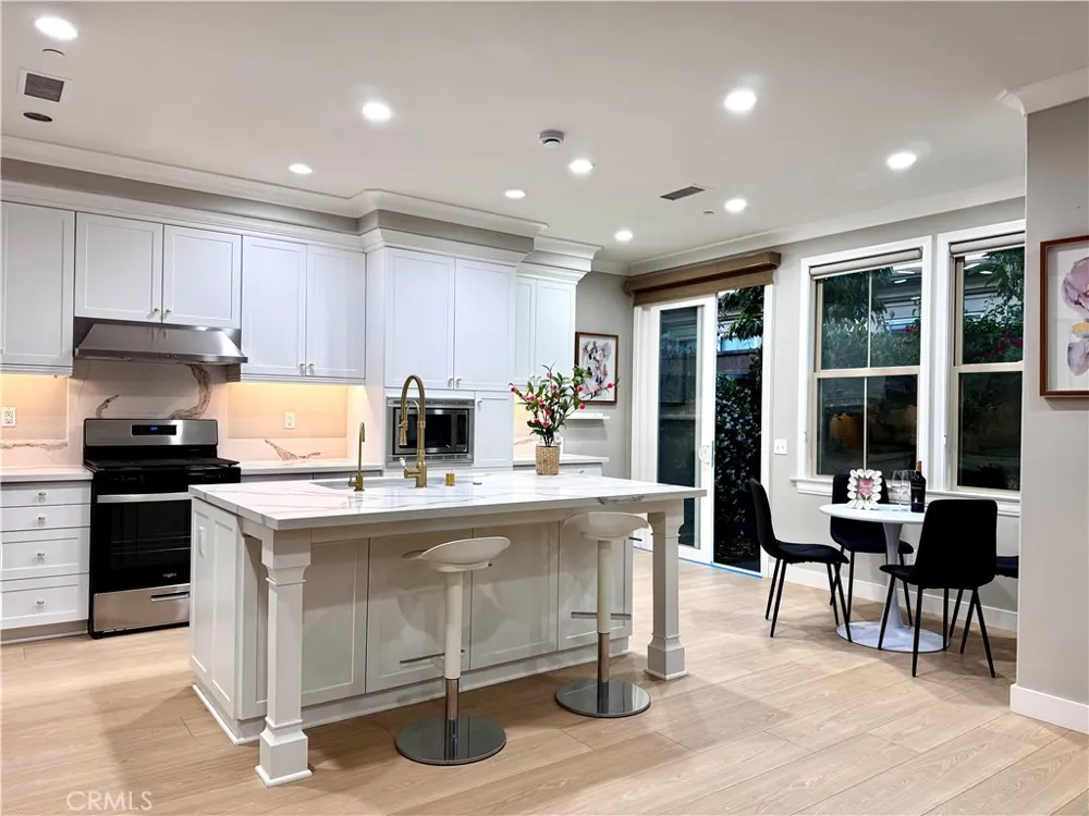 31 Shellbark Irvine, CA 92618