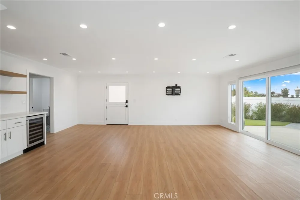 946 Avenida Presidio San Clemente, CA 92672
