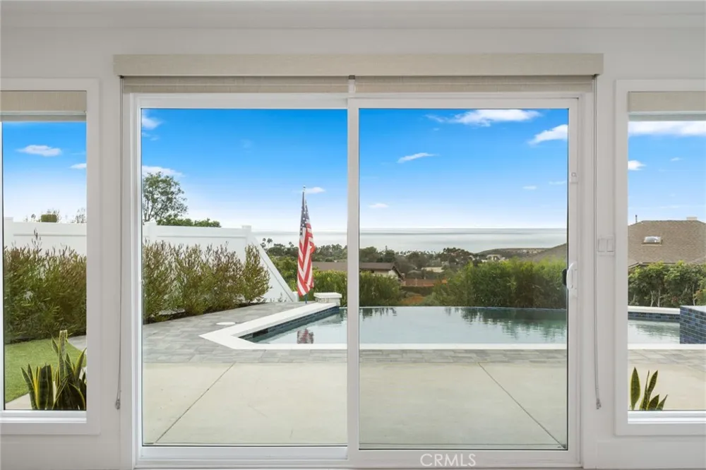 946 Avenida Presidio San Clemente, CA 92672