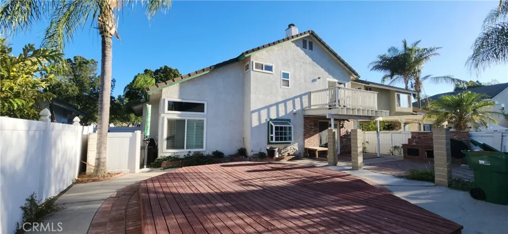 1267 Regent Corona, CA 92882