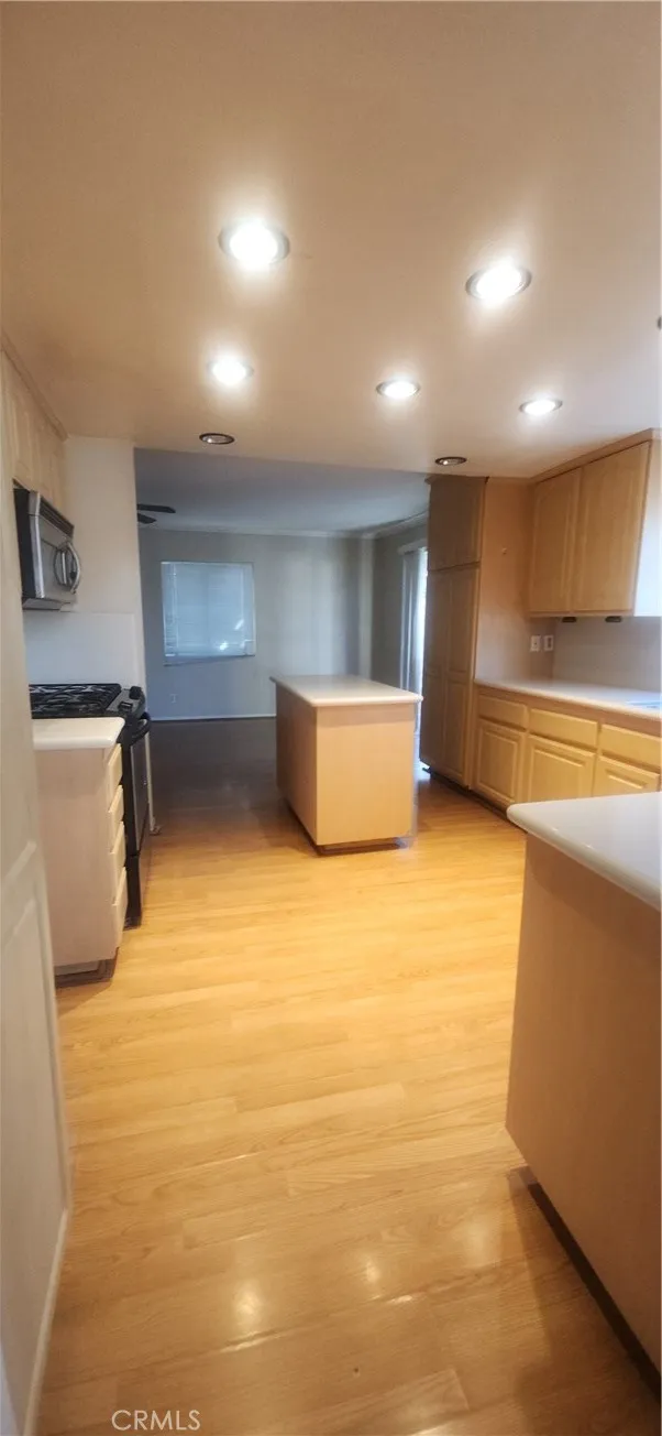 1267 Regent Corona, CA 92882