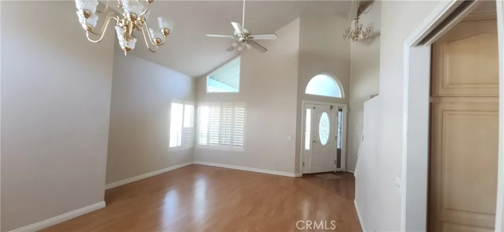 1267 Regent Corona, CA 92882