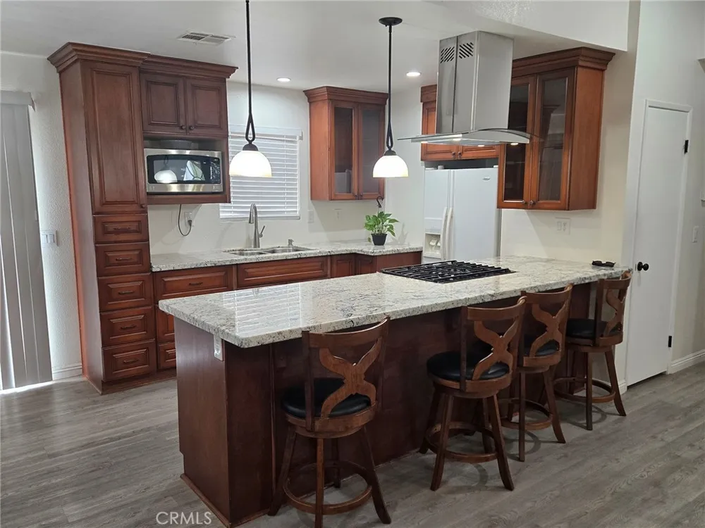 12570 11th Avenue Victorville, CA 92395