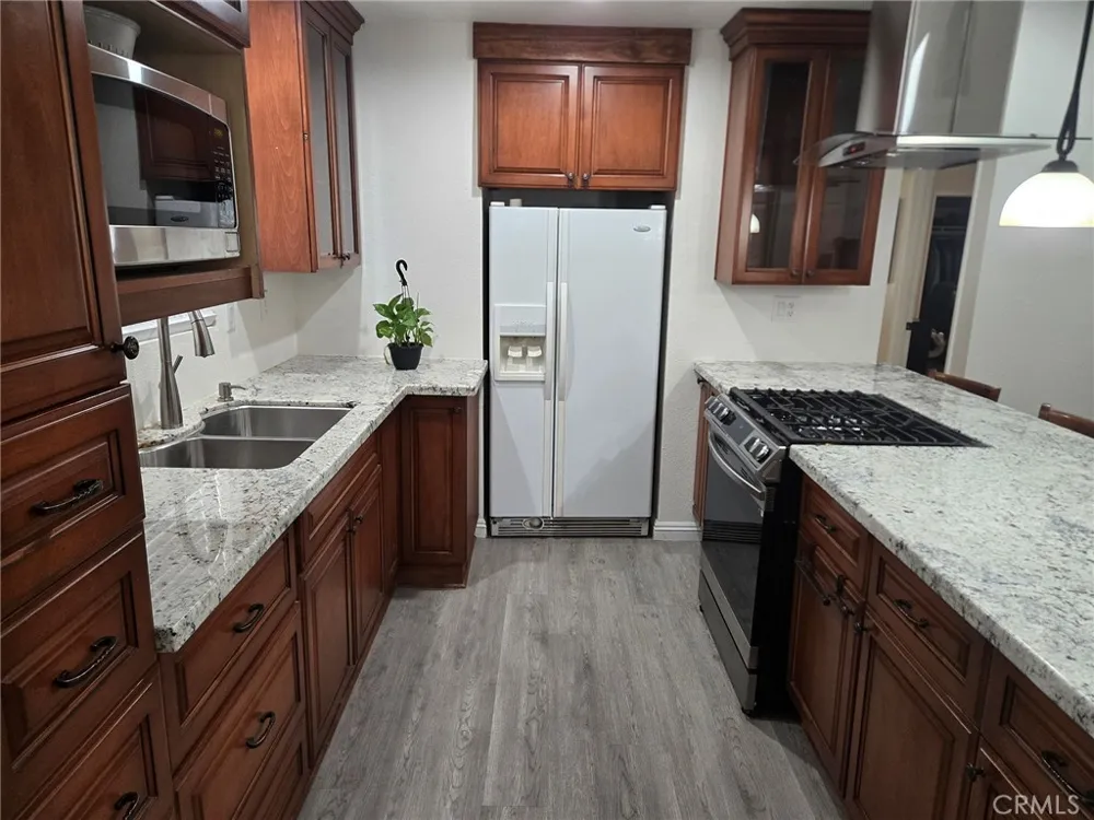12570 11th Avenue Victorville, CA 92395