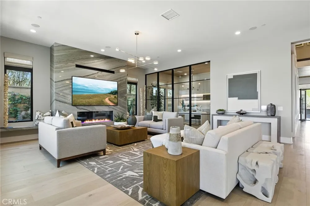 441 Narcissus Irvine, CA 92602