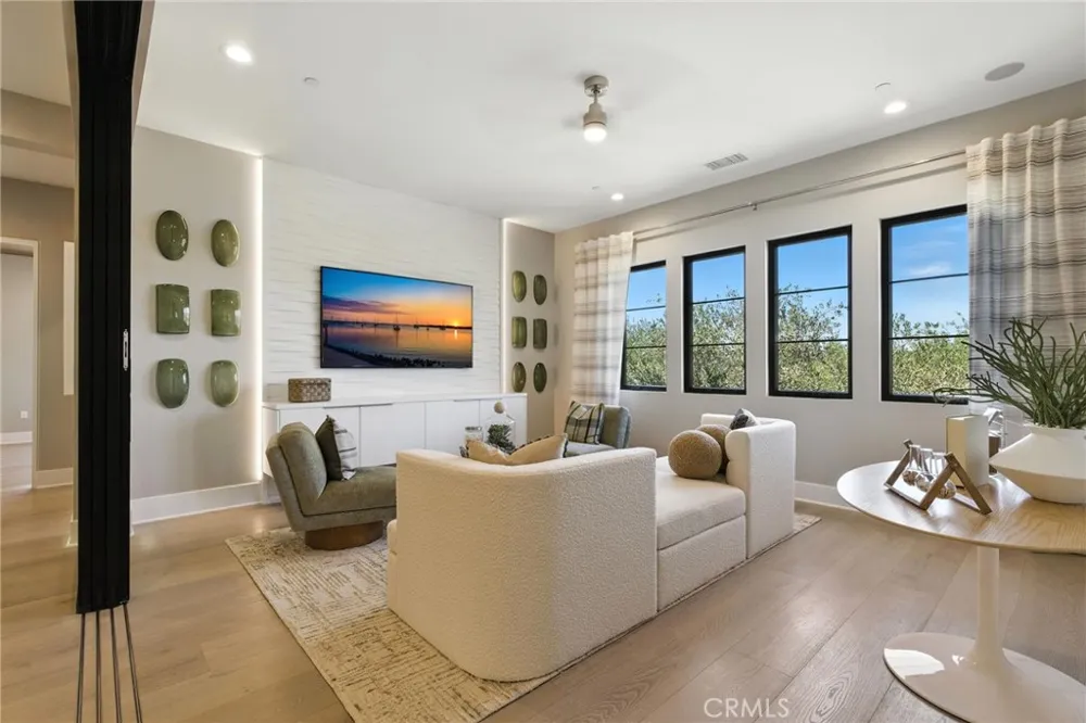 441 Narcissus Irvine, CA 92602