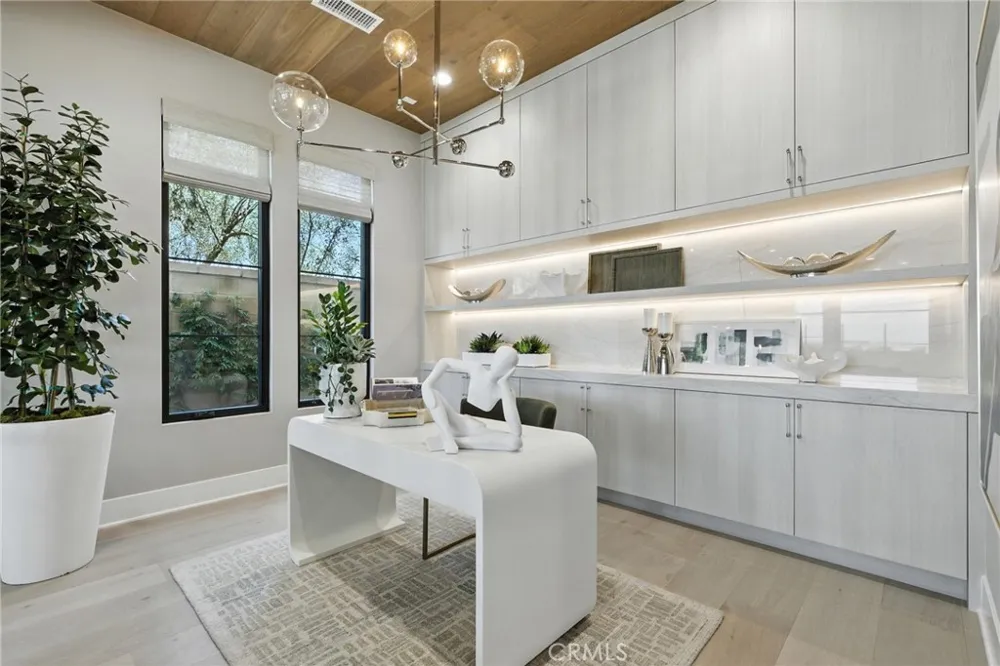 441 Narcissus Irvine, CA 92602