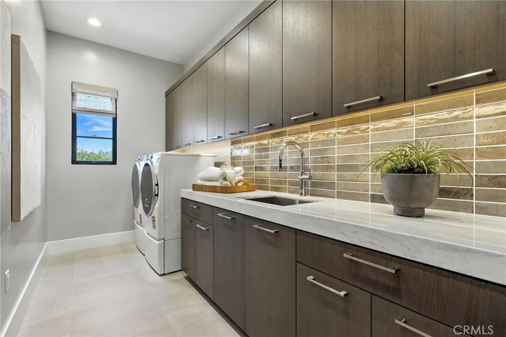 441 Narcissus Irvine, CA 92602