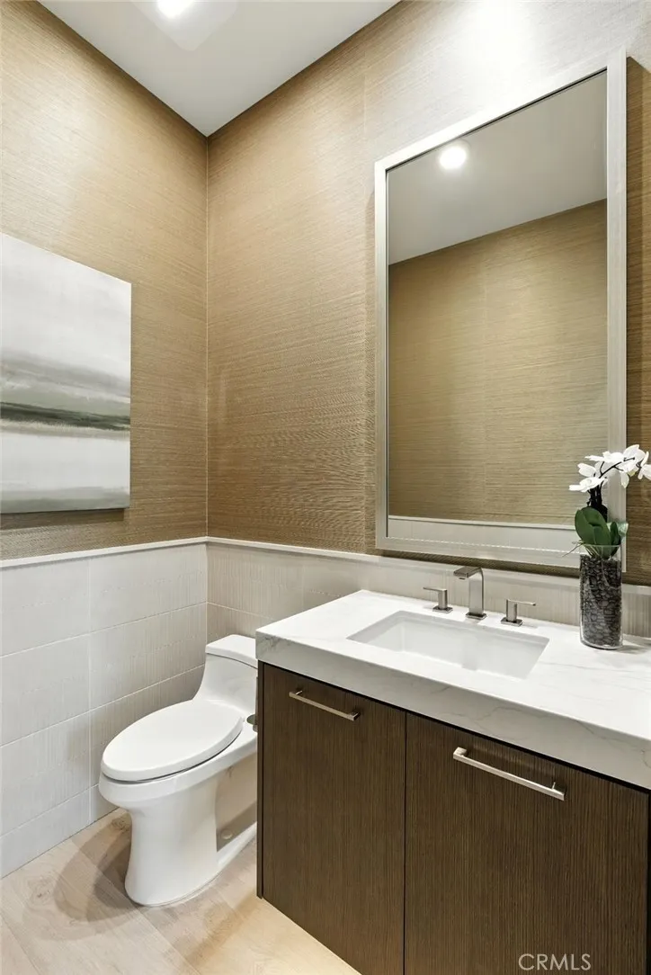 441 Narcissus Irvine, CA 92602