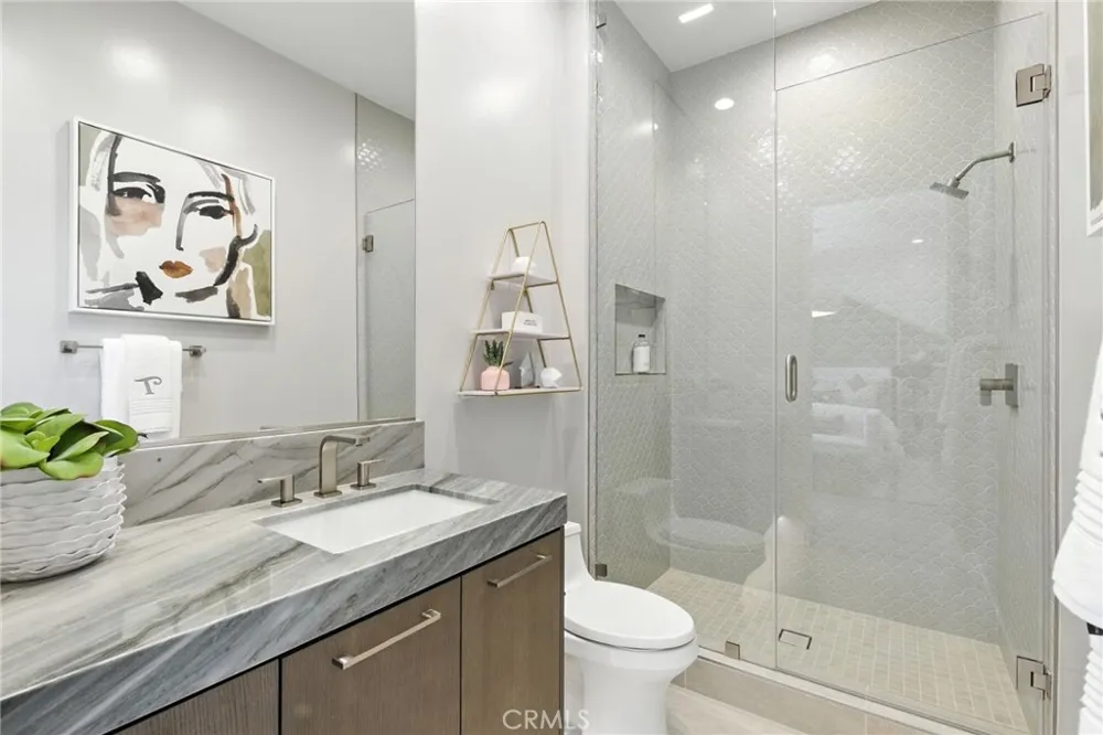 441 Narcissus Irvine, CA 92602