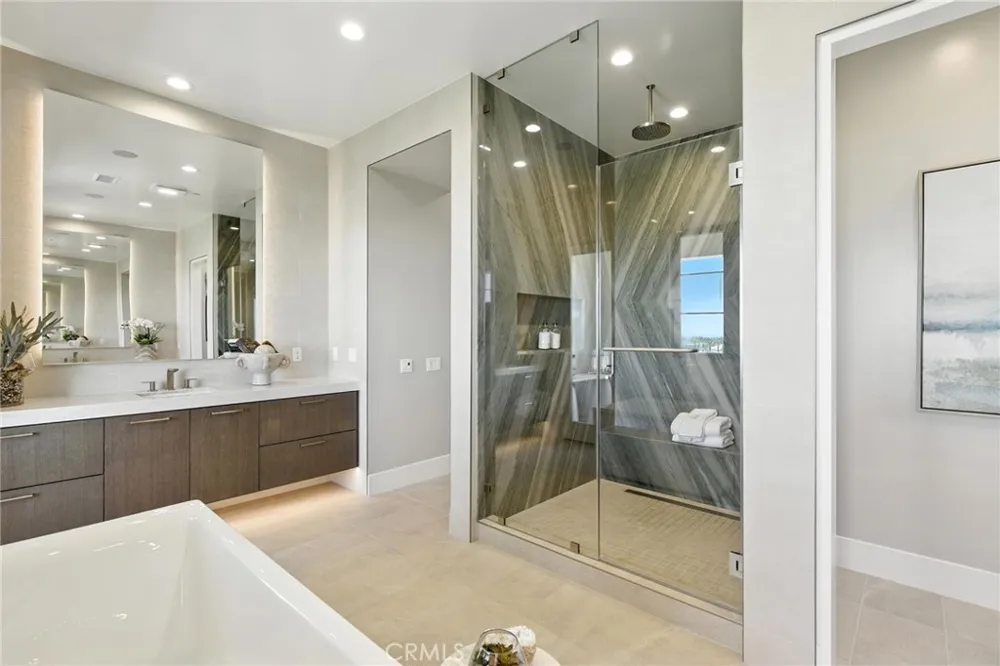 441 Narcissus Irvine, CA 92602