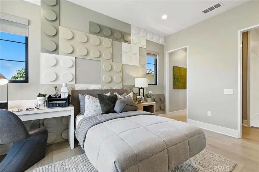 441 Narcissus Irvine, CA 92602