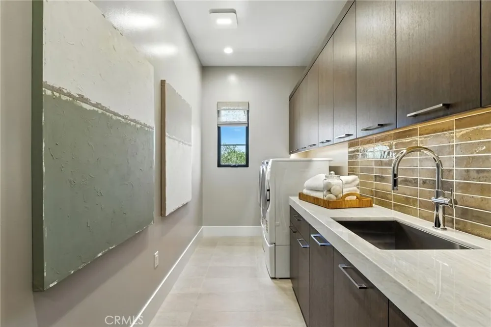 441 Narcissus Irvine, CA 92602