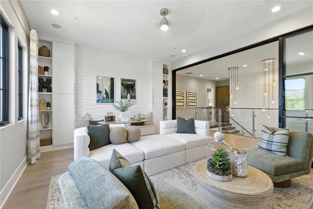 441 Narcissus Irvine, CA 92602
