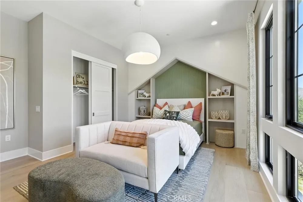 441 Narcissus Irvine, CA 92602