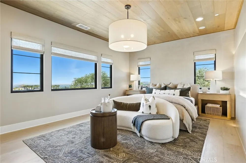441 Narcissus Irvine, CA 92602