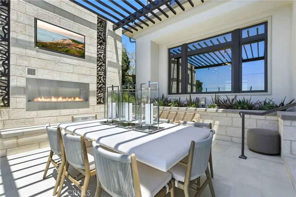 441 Narcissus Irvine, CA 92602