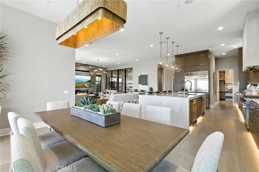 441 Narcissus Irvine, CA 92602