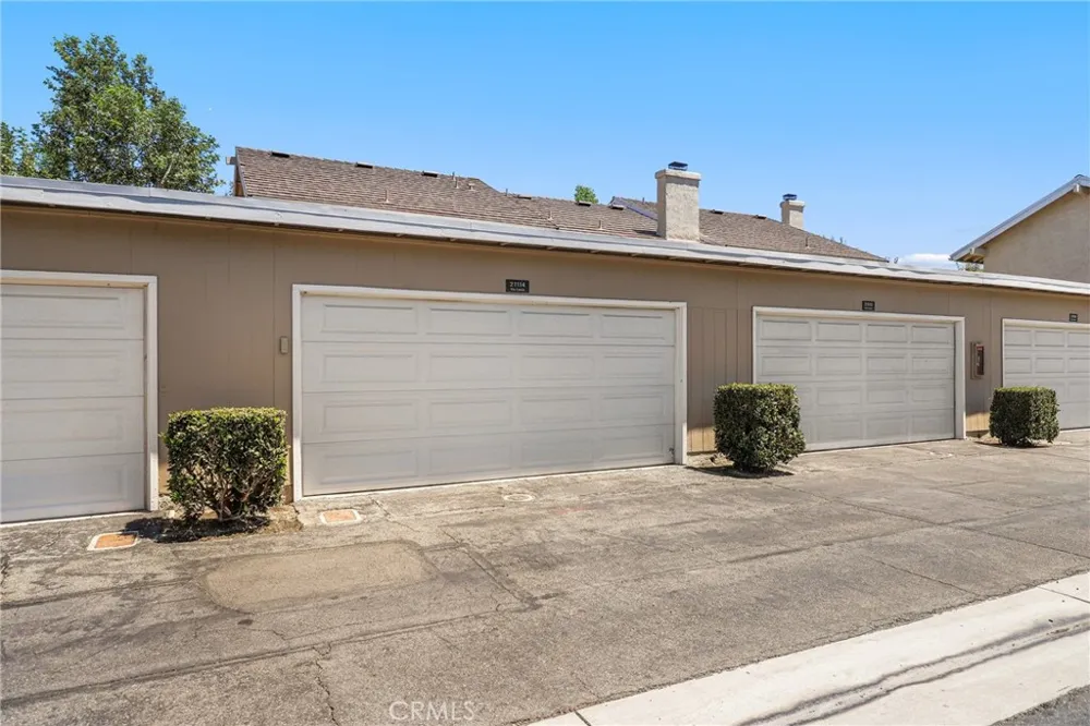 21114 Via Canon #11 Yorba Linda, CA 92887