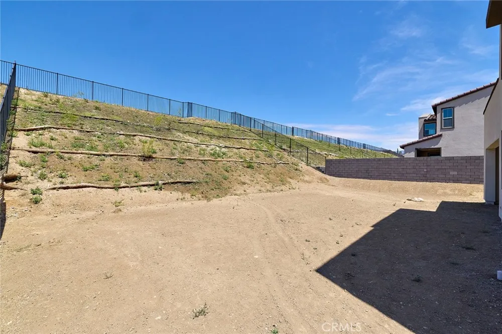 16062 Butterfly Drive Fontana, CA 92336