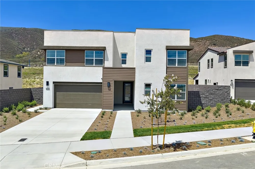 16062 Butterfly Drive Fontana, CA 92336