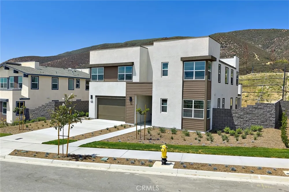 16062 Butterfly Drive Fontana, CA 92336
