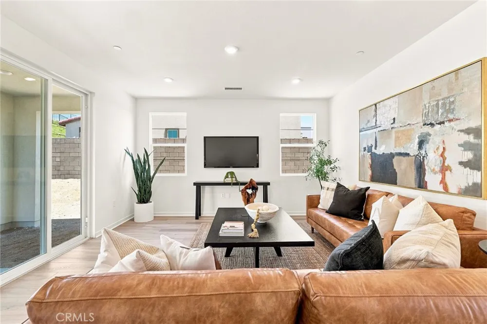 16062 Butterfly Drive Fontana, CA 92336