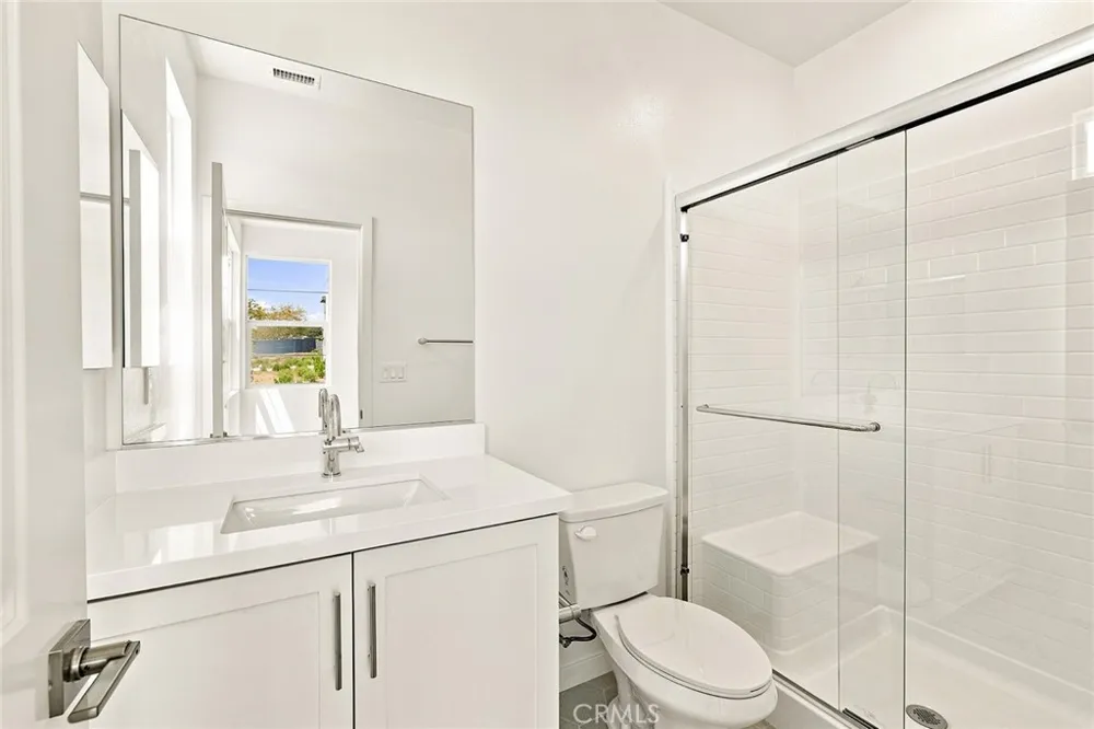 16062 Butterfly Drive Fontana, CA 92336