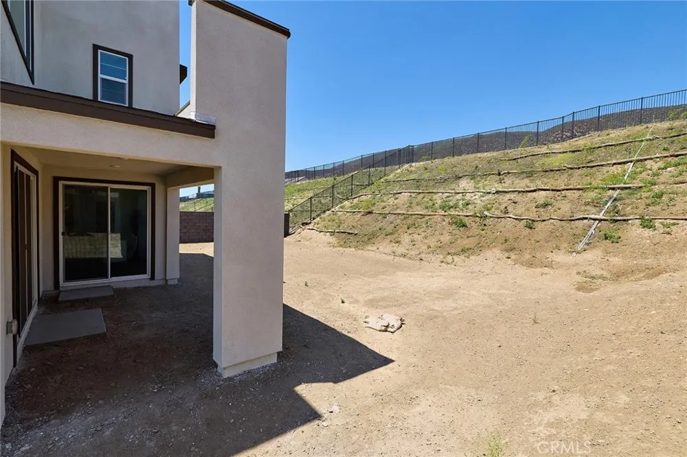 16062 Butterfly Drive Fontana, CA 92336