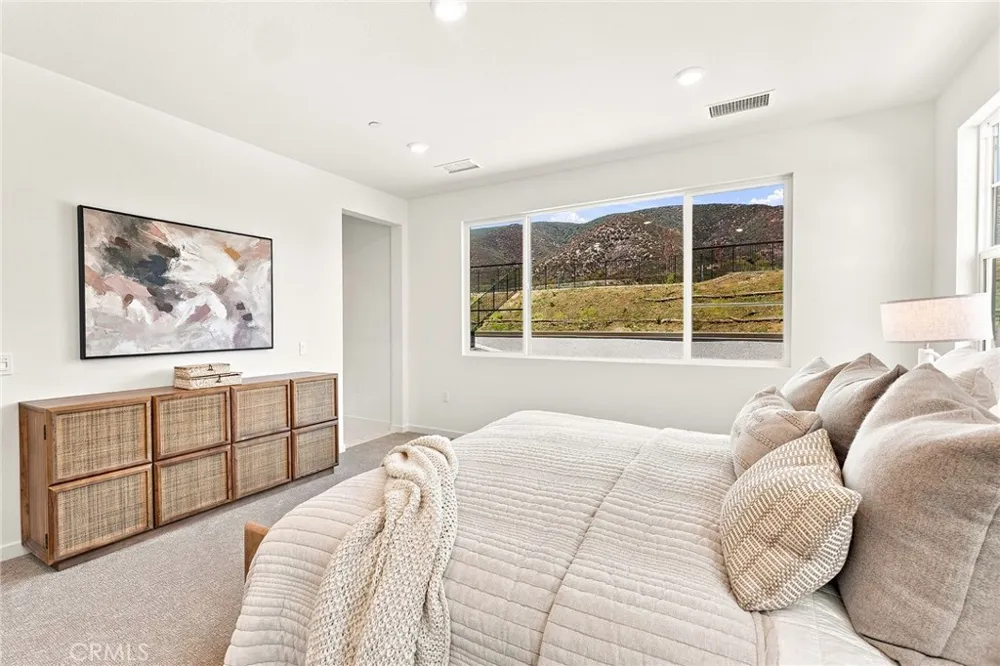 16062 Butterfly Drive Fontana, CA 92336
