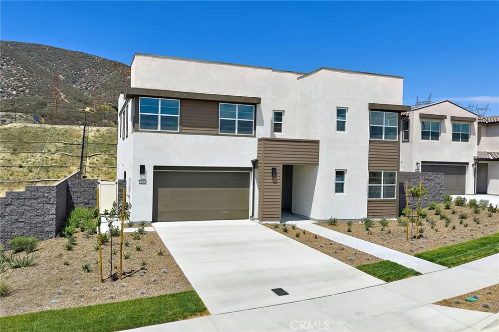 16062 Butterfly Drive Fontana, CA 92336