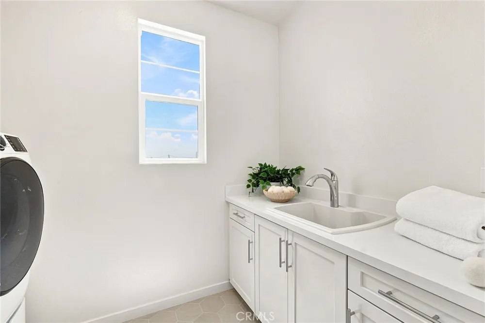 16062 Butterfly Drive Fontana, CA 92336