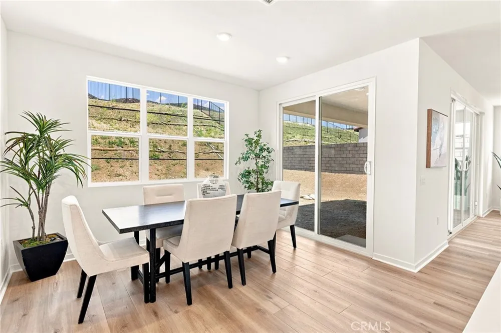 16062 Butterfly Drive Fontana, CA 92336
