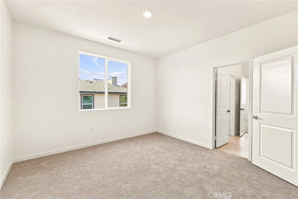 16062 Butterfly Drive Fontana, CA 92336