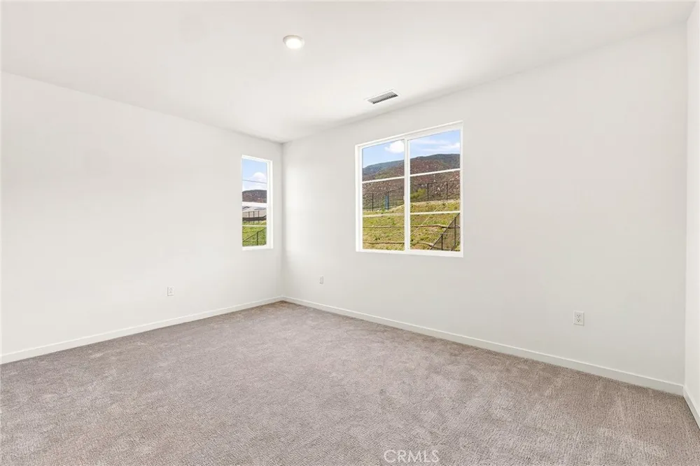 16062 Butterfly Drive Fontana, CA 92336