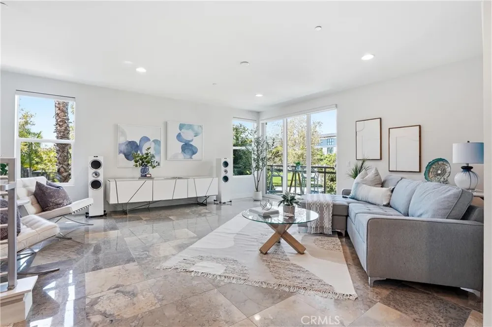43 Gramercy Irvine, CA 92612